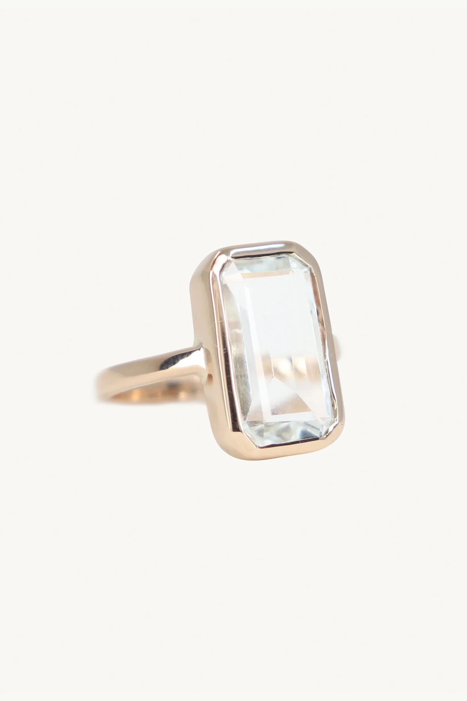 Baguette Aquamarine 9K Yellow Gold Ring - Image 5