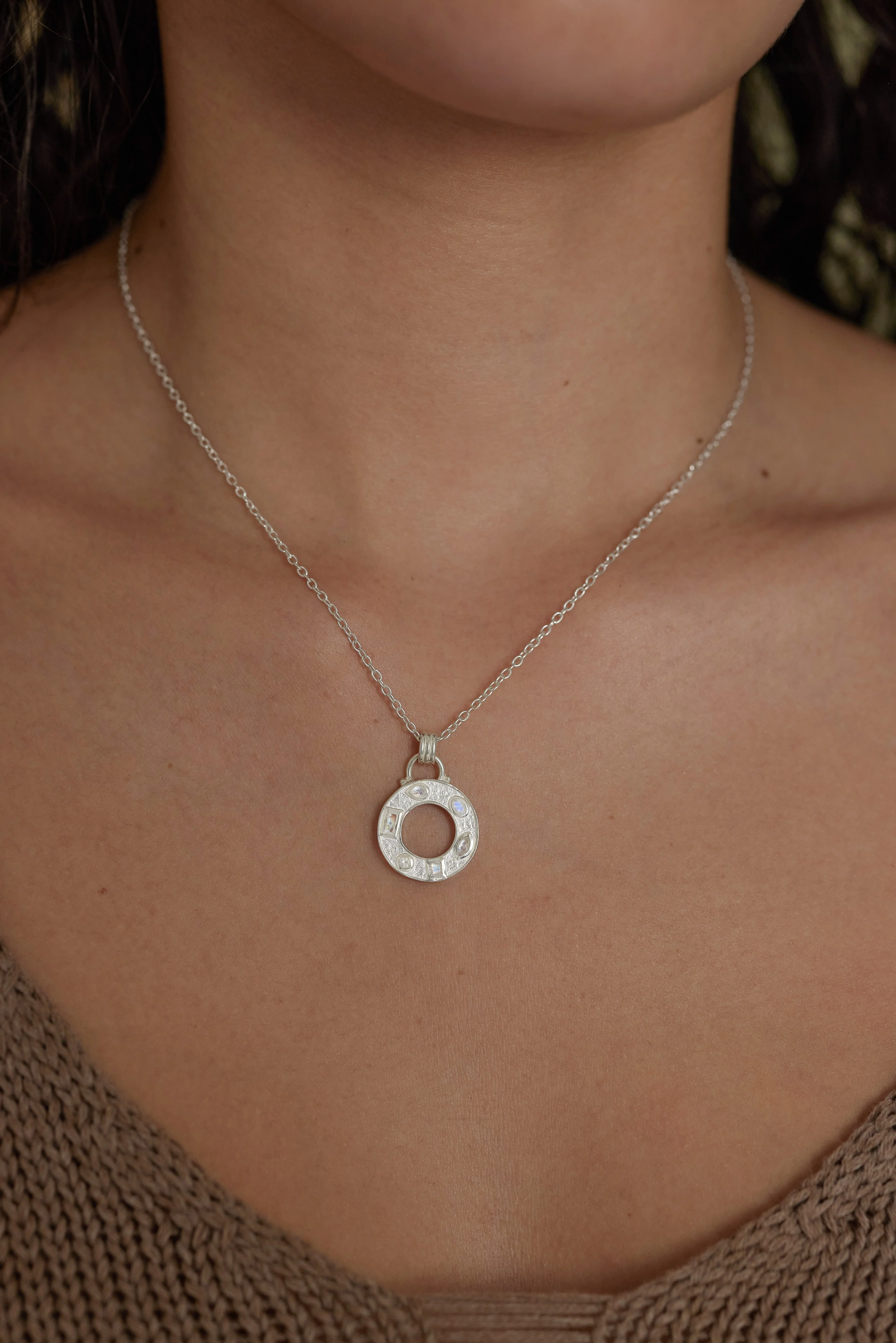 Cleo Moonstone Silver Necklace - Image 3
