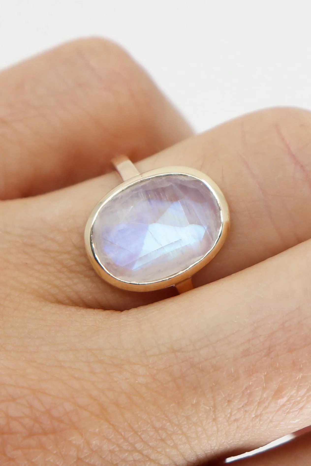 Faceted Oval Moonstone Ring - Image 4